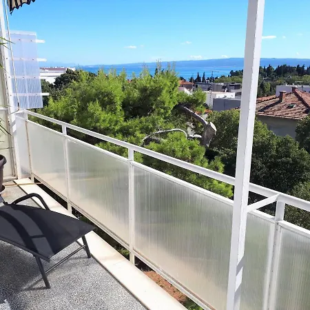 Viktorija Apartment *